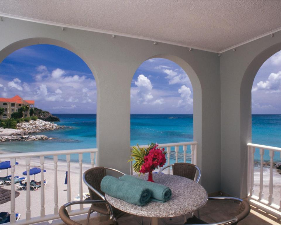 Divi Little Bay Beach Resort Philipsburg  Restauracja zdjęcie